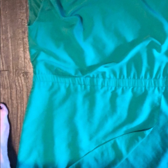 Green Petal Front Dress - Picture 4 of 5